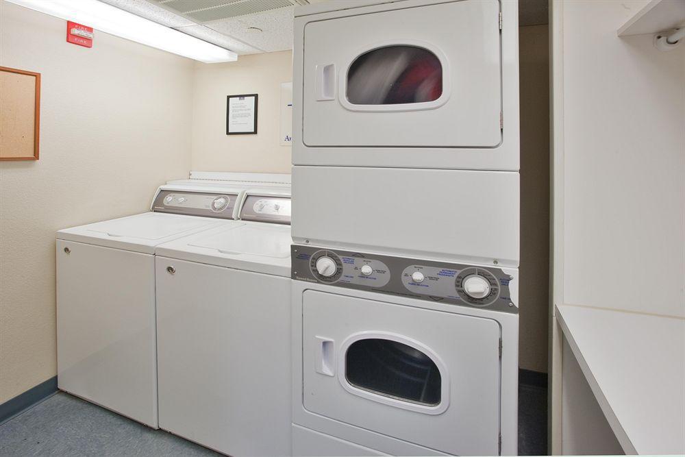 Candlewood Suites Newport News-Yorktown By Ihg Zewnętrze zdjęcie