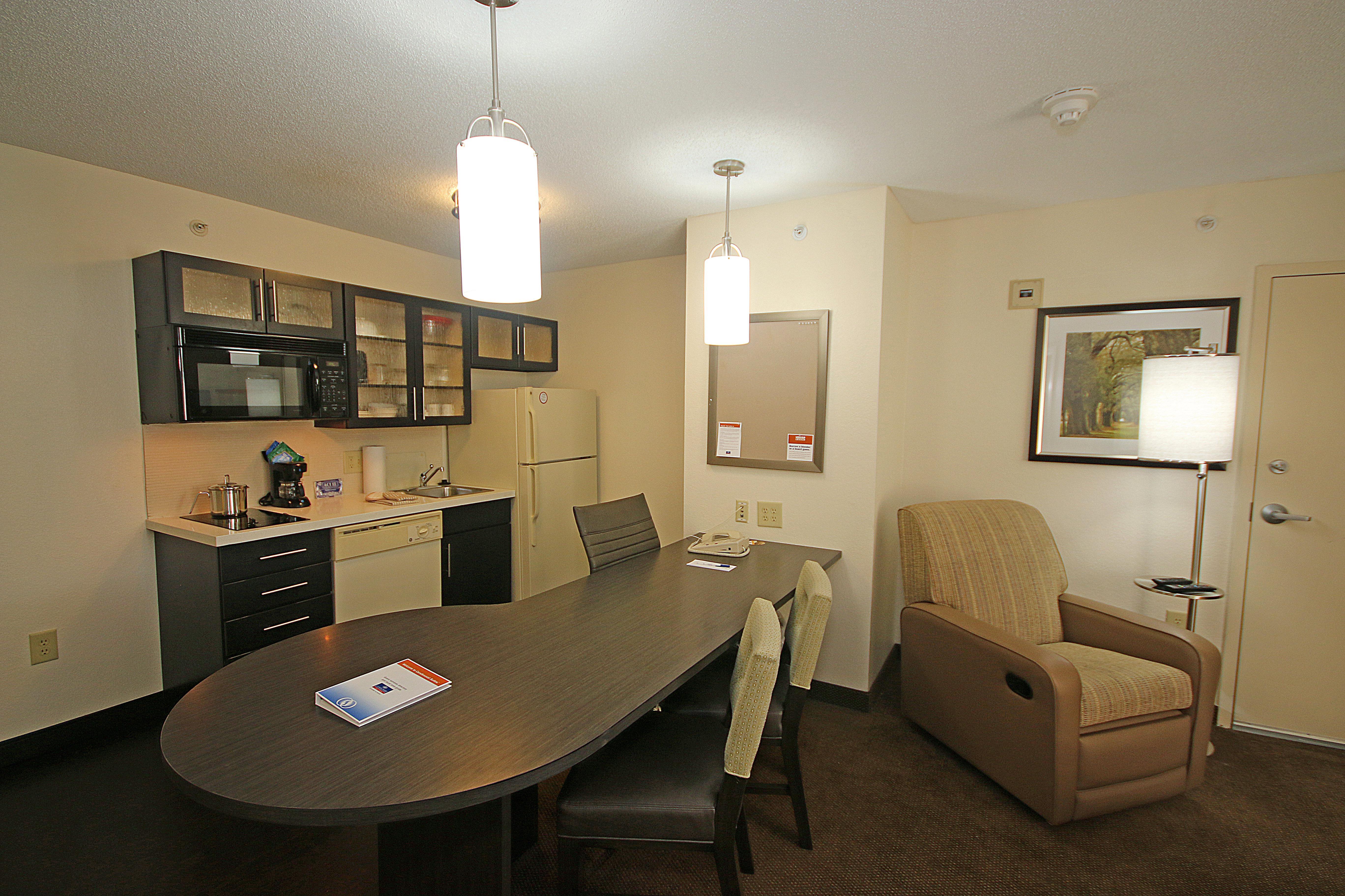Candlewood Suites Newport News-Yorktown By Ihg Zewnętrze zdjęcie